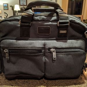 Tumi Saddle bag commuter brief